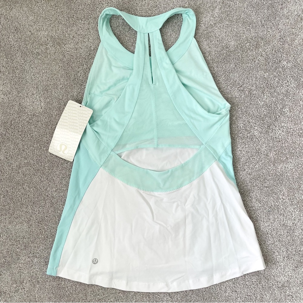 Lululemon Run: Make It Count Tank 10euc - image 4